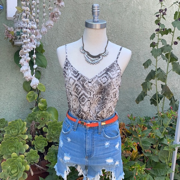 🔥Last One🔥💓BEAUTIFUL TOP💓 - Picture 4 of 8